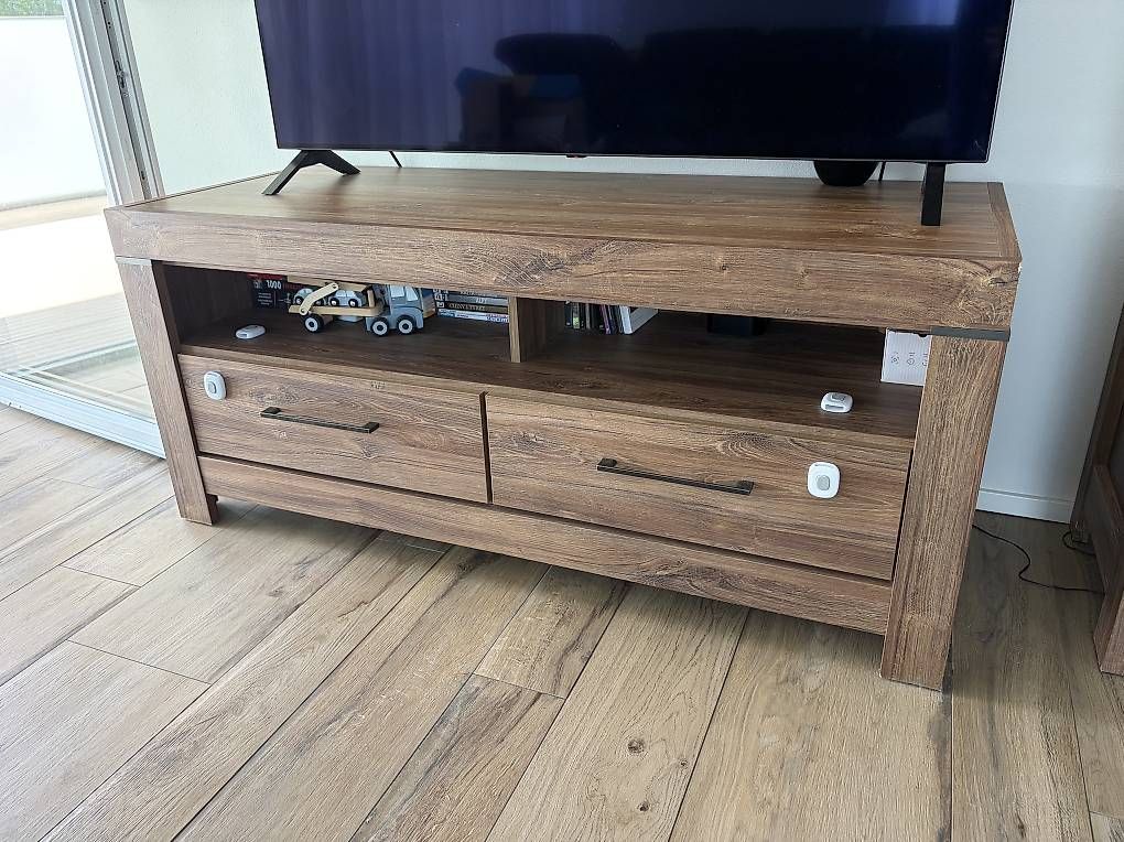 Cassettiere: Wohnzimmer Set / Möbeln + Couchtisch + Sideboard – Usato da St. Gallen venduto da mac_8rtz 2