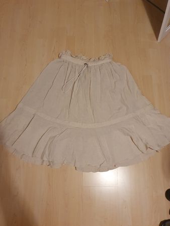Sale: Ungetragener Taktai-Rock (L)
