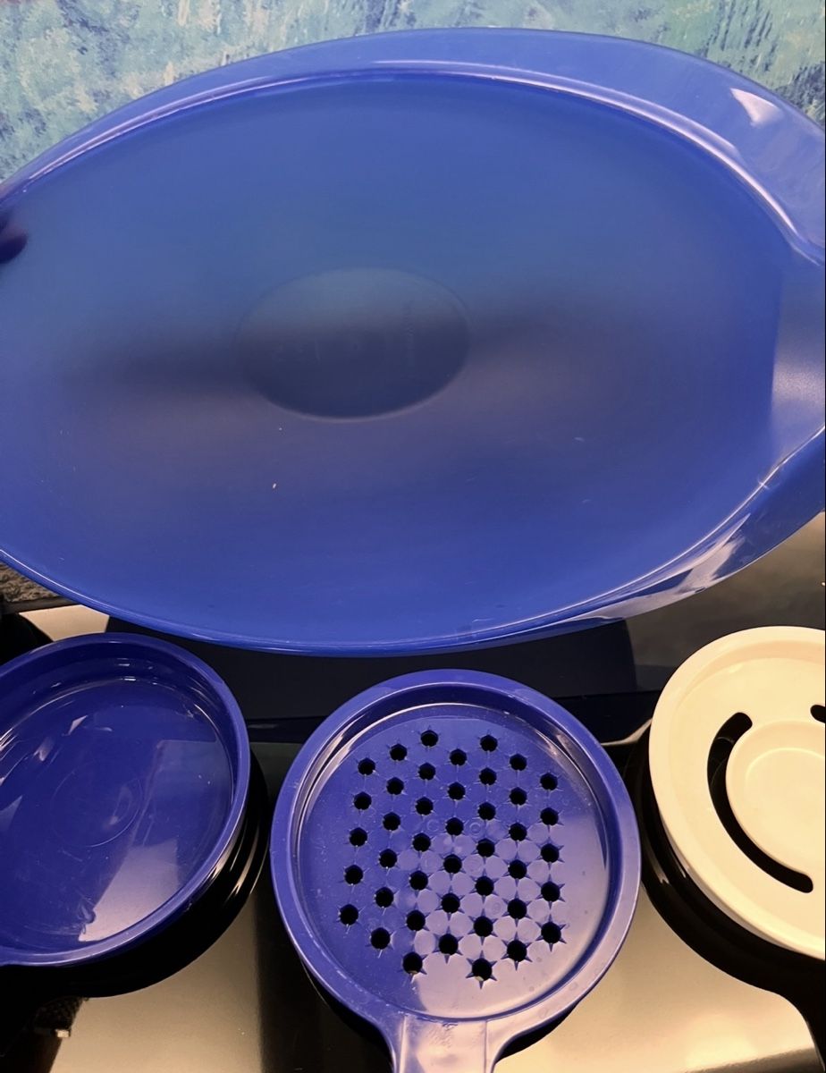 Tupperware Contenitori & Simili: Tupperware Küchenhelfer Rührschüssel Eitrenner Messbecher – Usato da Frauenfeld venduto da Babytimmy 2