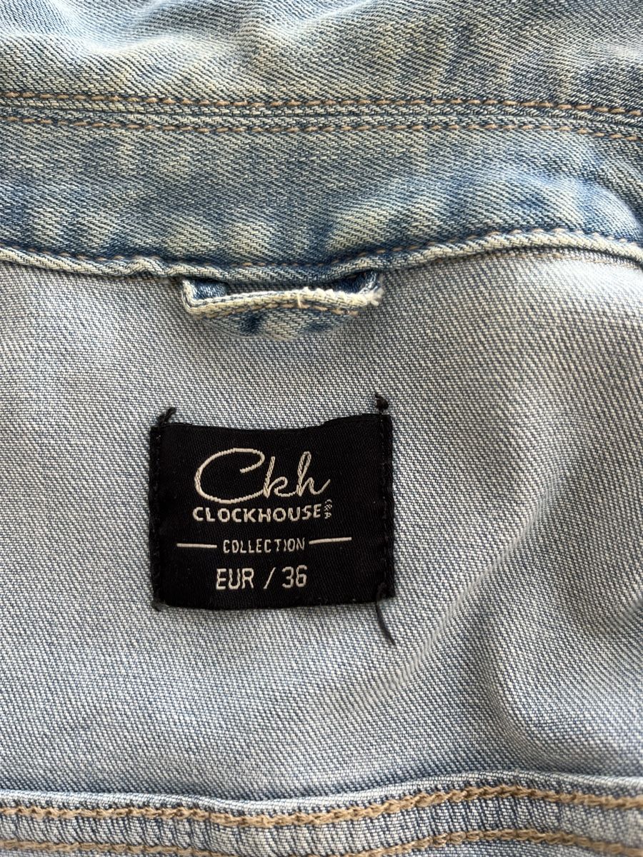 Vestes: Jeansjacke hell – D'occasion à Wil AG par larwe 3