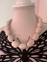 Sehr schöne Kette - echte weisse Jade kette