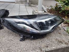 Opel Astra k ST Scheinwerfer Set (Rechts defekt)