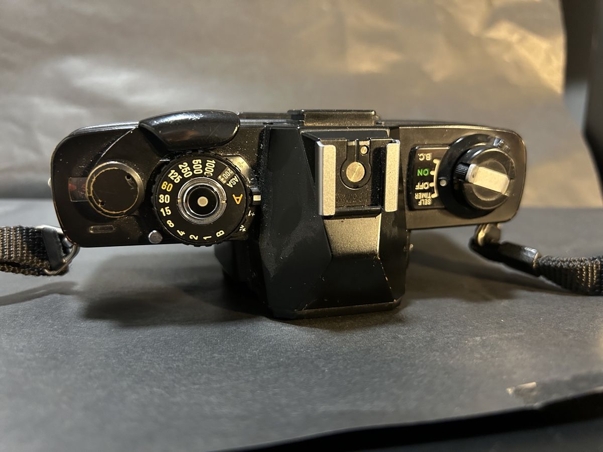 Minolta Fotocamera: Minolta XG 9 mit Databack – Usato da Basel venduto da Schtreuner 1
