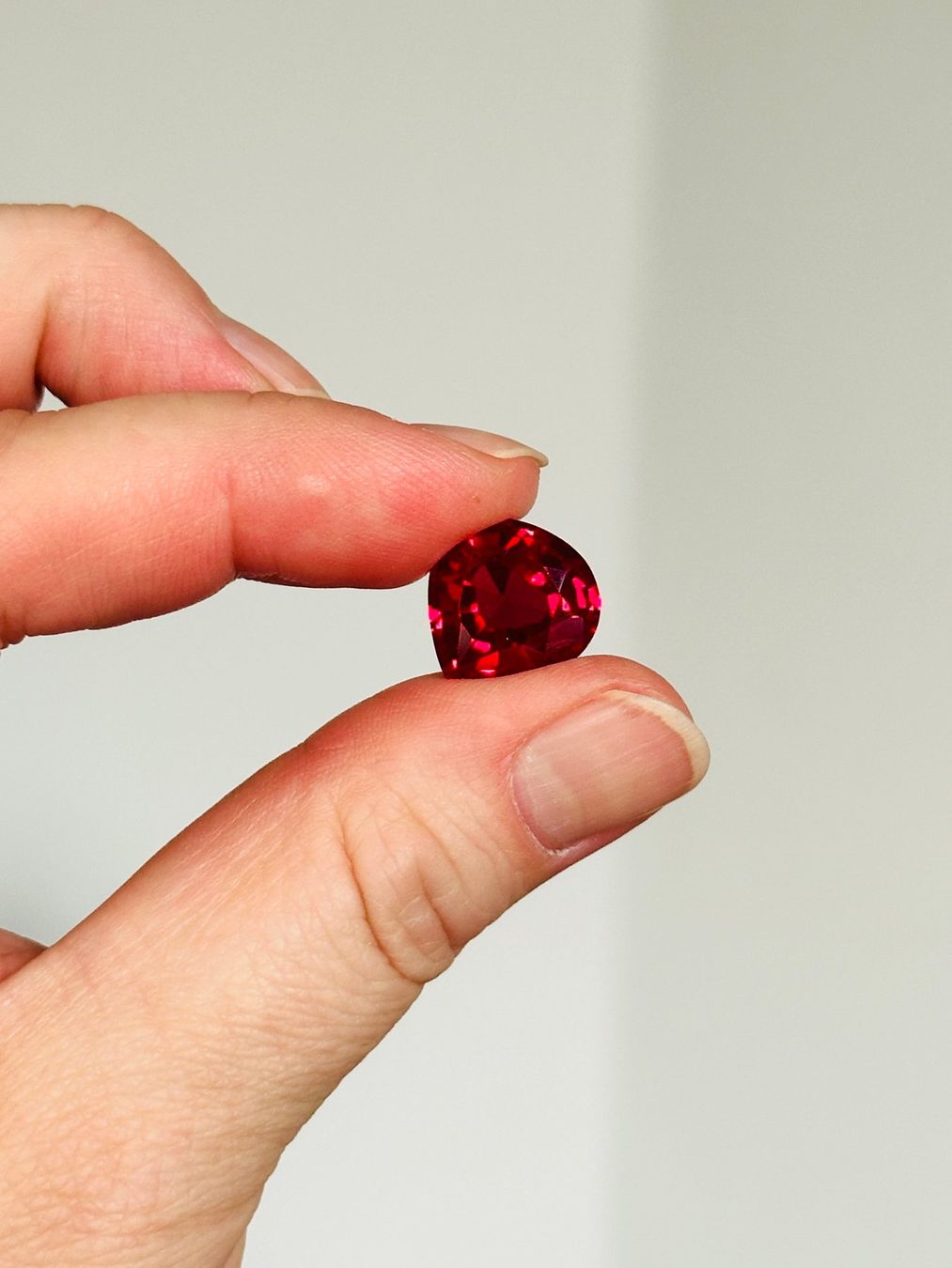 Pietre preziose: 10.99 Cts Certified – Nuovo e nell'imballaggio originale da Genève venduto da AWWA 6