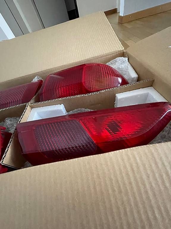 Alfa Romeo Alle Autoersatzteile: Satz Heckleuchte / Rückleuchte original Alfa Romeo 156 – Gebraucht aus Dübendorf von salento87 2