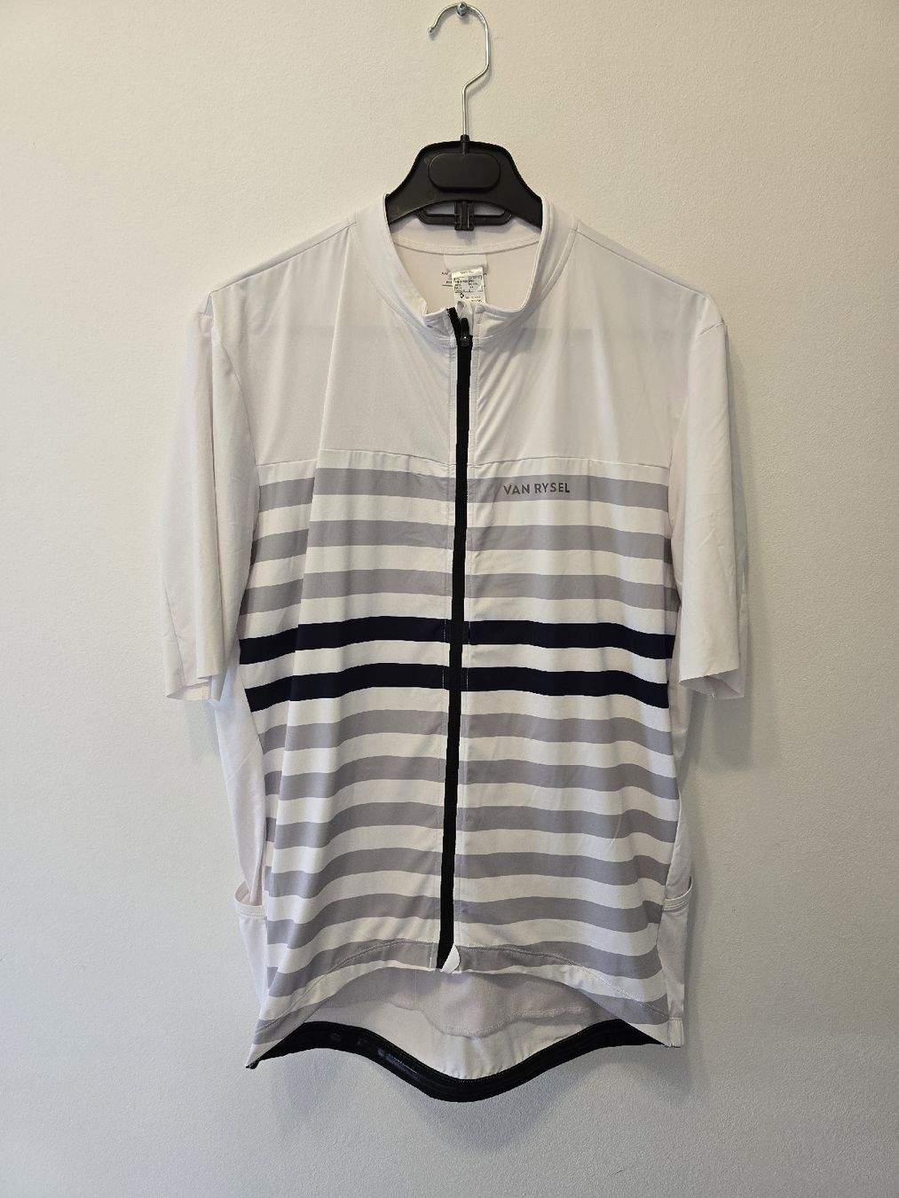 Canottiere & Pantaloni: Van Rysel Velotrikot – Usato da Bern venduto da bumae93
