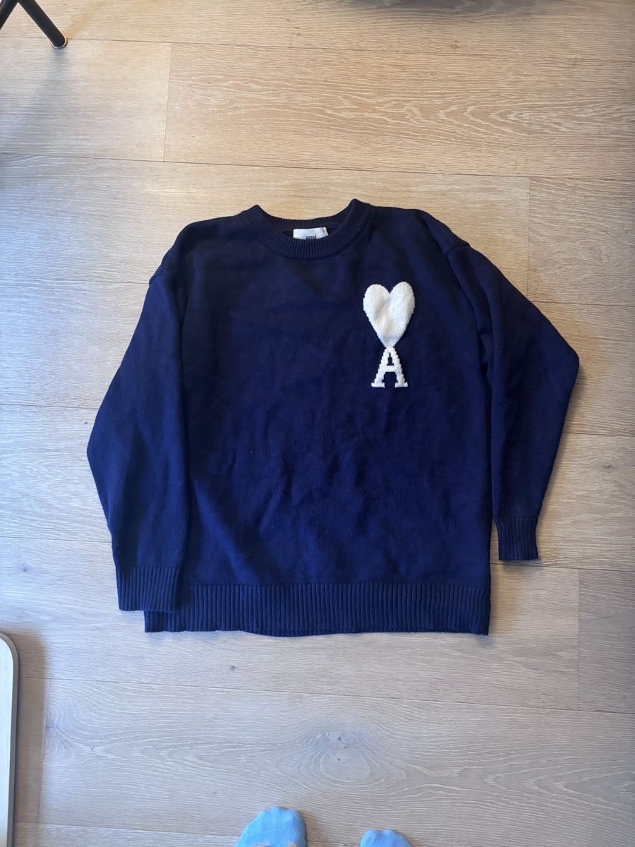 Maglioni & Felpe: AMI Paris Pullover , Grösse M, Top Zustand! – Usato da Baden venduto da Family_in_Baden