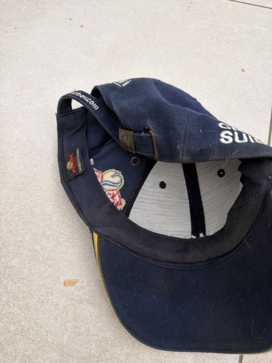 Altro in  Abbigliamento & Accessori: 4 Baseball Caps Red Bull V8 Blue Fitted – Usato da Martigny venduto da Jacoosh1234 4
