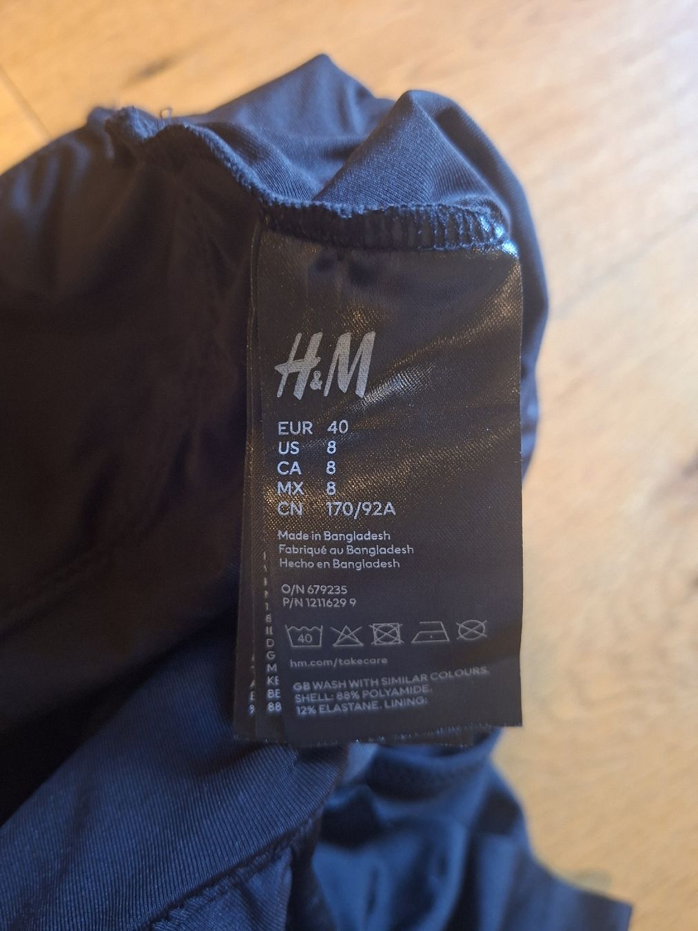 H&M Costumi da bagno & Bikini: Badeanzug H&M schwarz Grösse 40 neu – Nuovo (secondo la descrizione) da Steinen venduto da Bunzli90 2