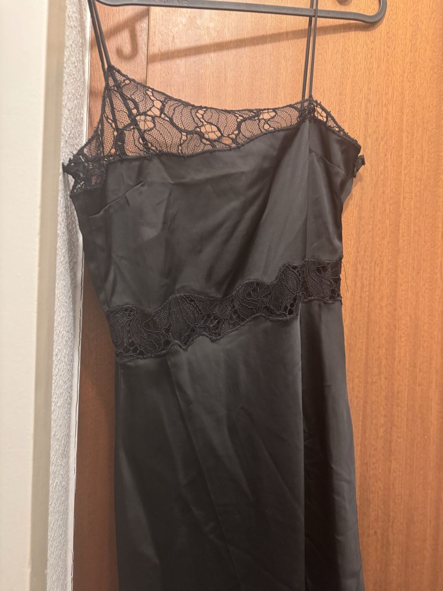 H&M Kleider: Robe satin noire  – Neu und originalverpackt aus Genève von tch_dw9w 4