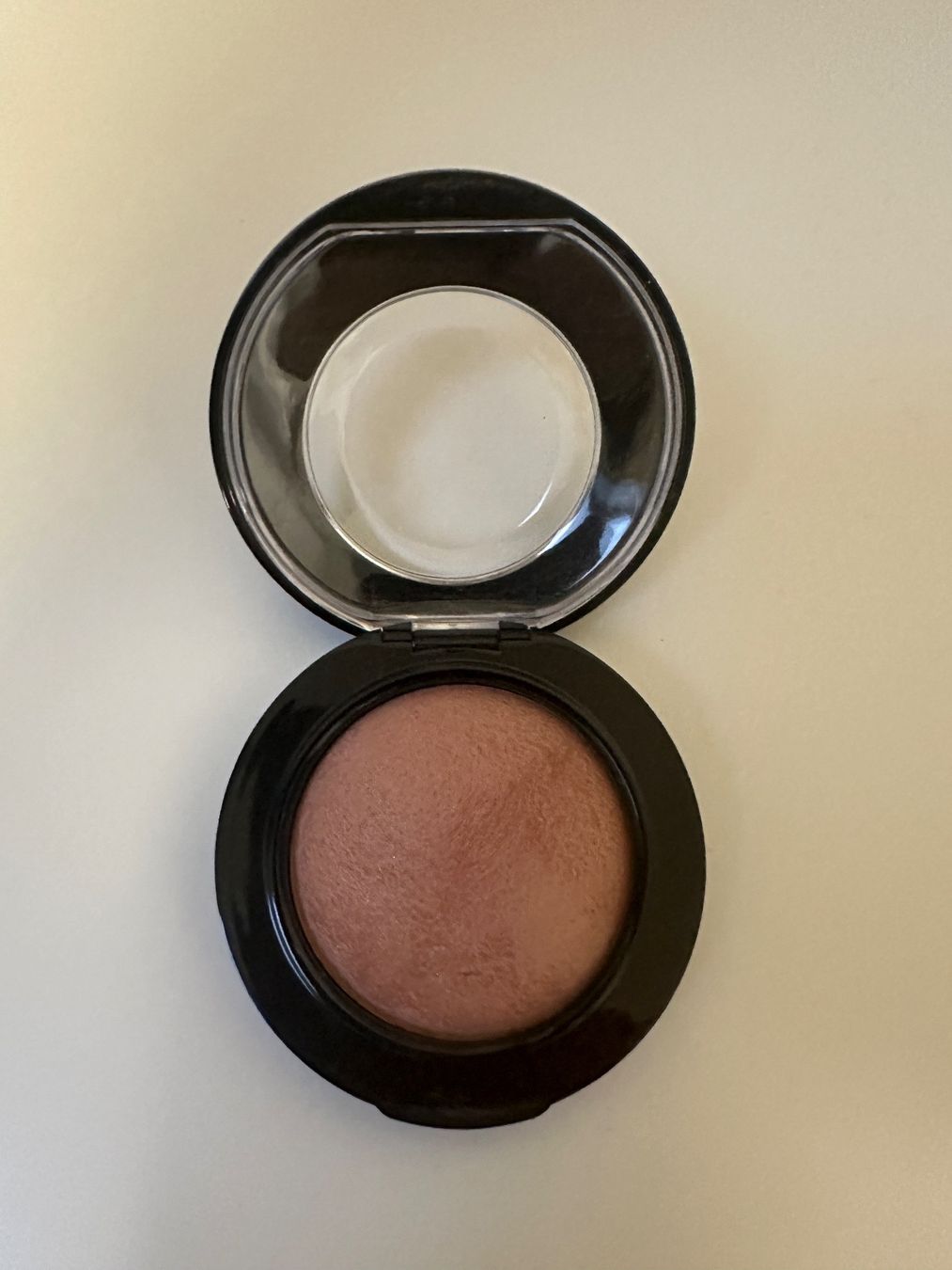 Make-up: MAC Mineralize Blush Warm Soul – Usato da Dielsdorf venduto da Miri1101 1