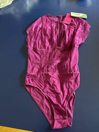 Ganz neuer Body von Beldona Gr. S