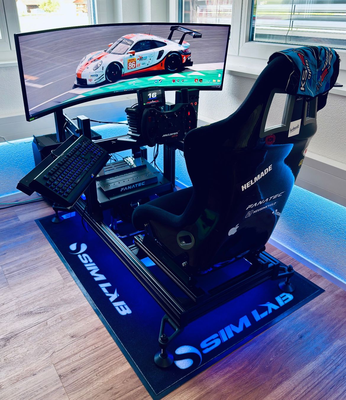 Fanatec Sedie: RennSimulator mit Fanatec DD 8nm und SimLab – Usato da Kaltbrunn venduto da RacingPoint.ch