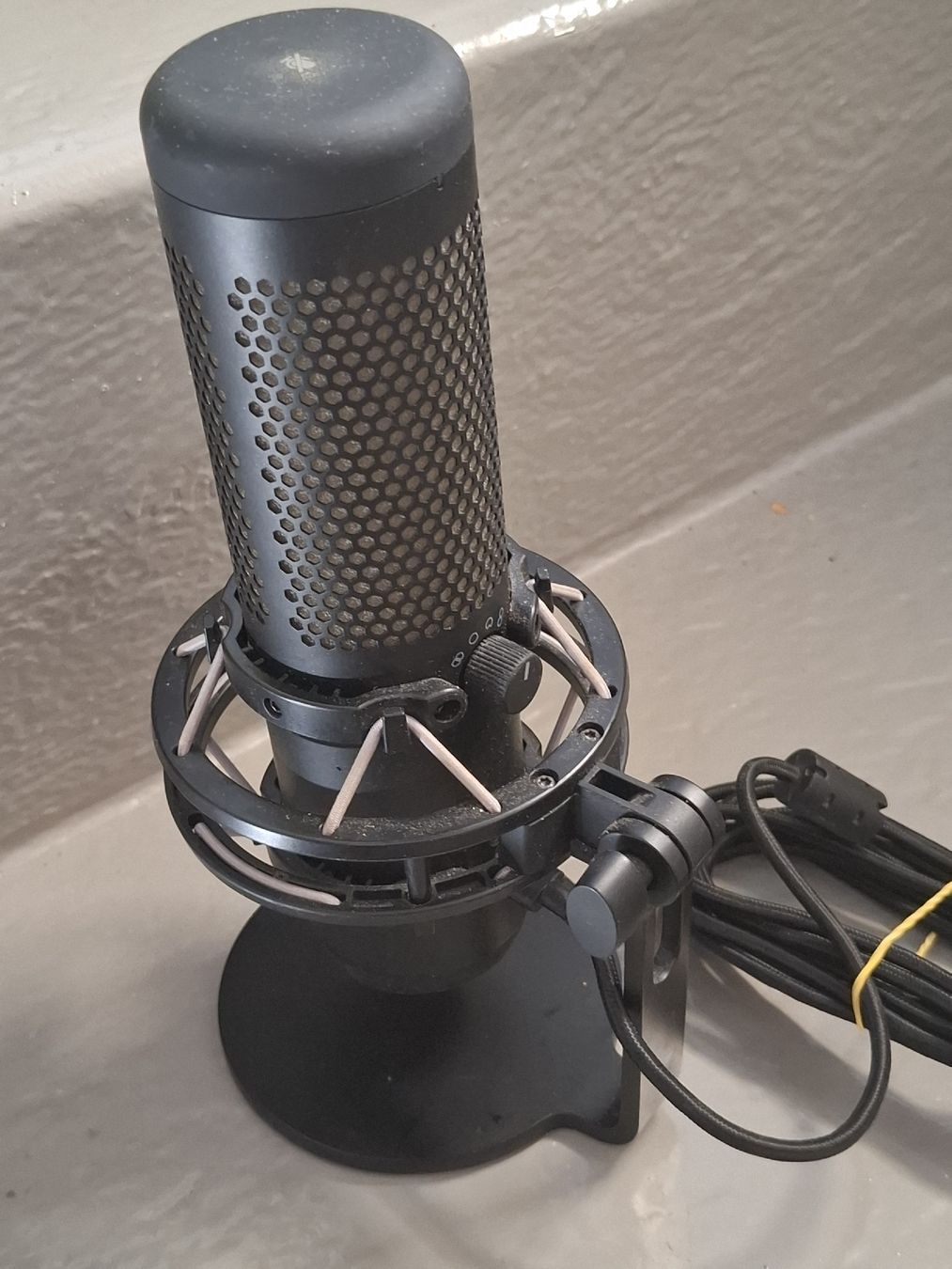 Hyperx Microfoni: Mikrofon HyperX QuadCast schwarz mit Standfuss gebraucht – Usato da Hunzenschwil venduto da Hardrock6 1