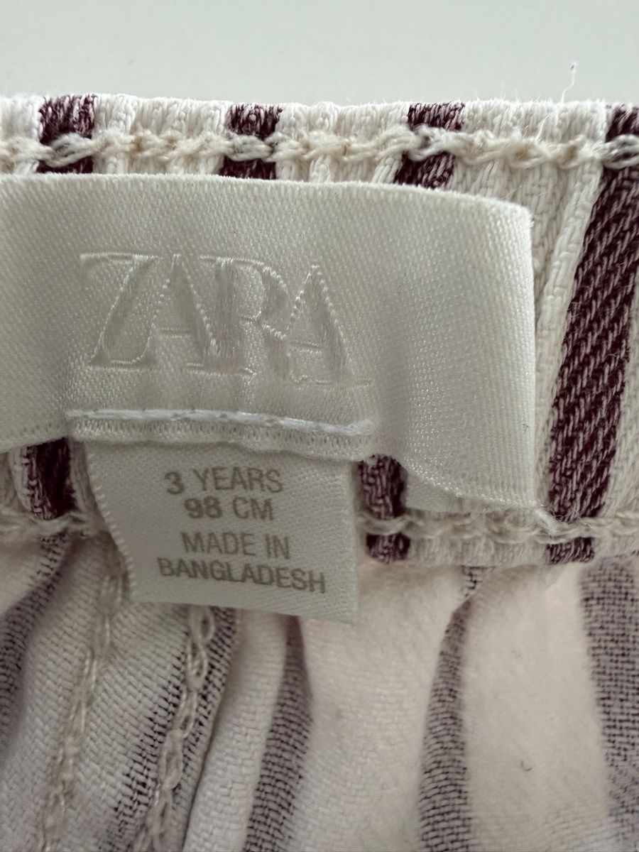 Zara Pantaloni: Kinder Shorts gestreift – Usato da Arbon venduto da leu_g29t 2