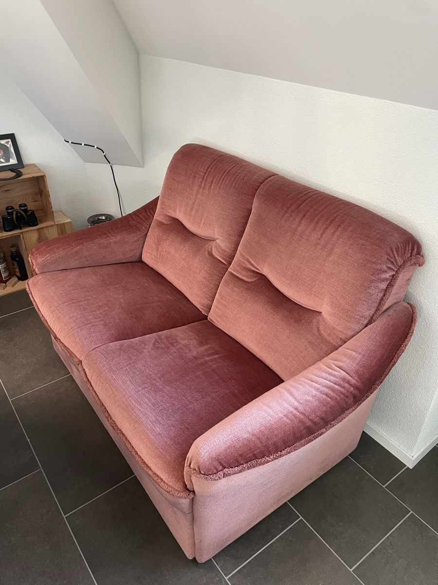 Divani: Gratis Velvet 2-er Couch in Toppform – Usato da Zürich venduto da chuckleberry