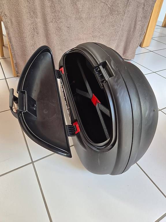 Givi Reisekoffer: Paire de valises latérales GIVI E41 / 2x 41 litres – Gebraucht aus Moutier von Kimi22 2