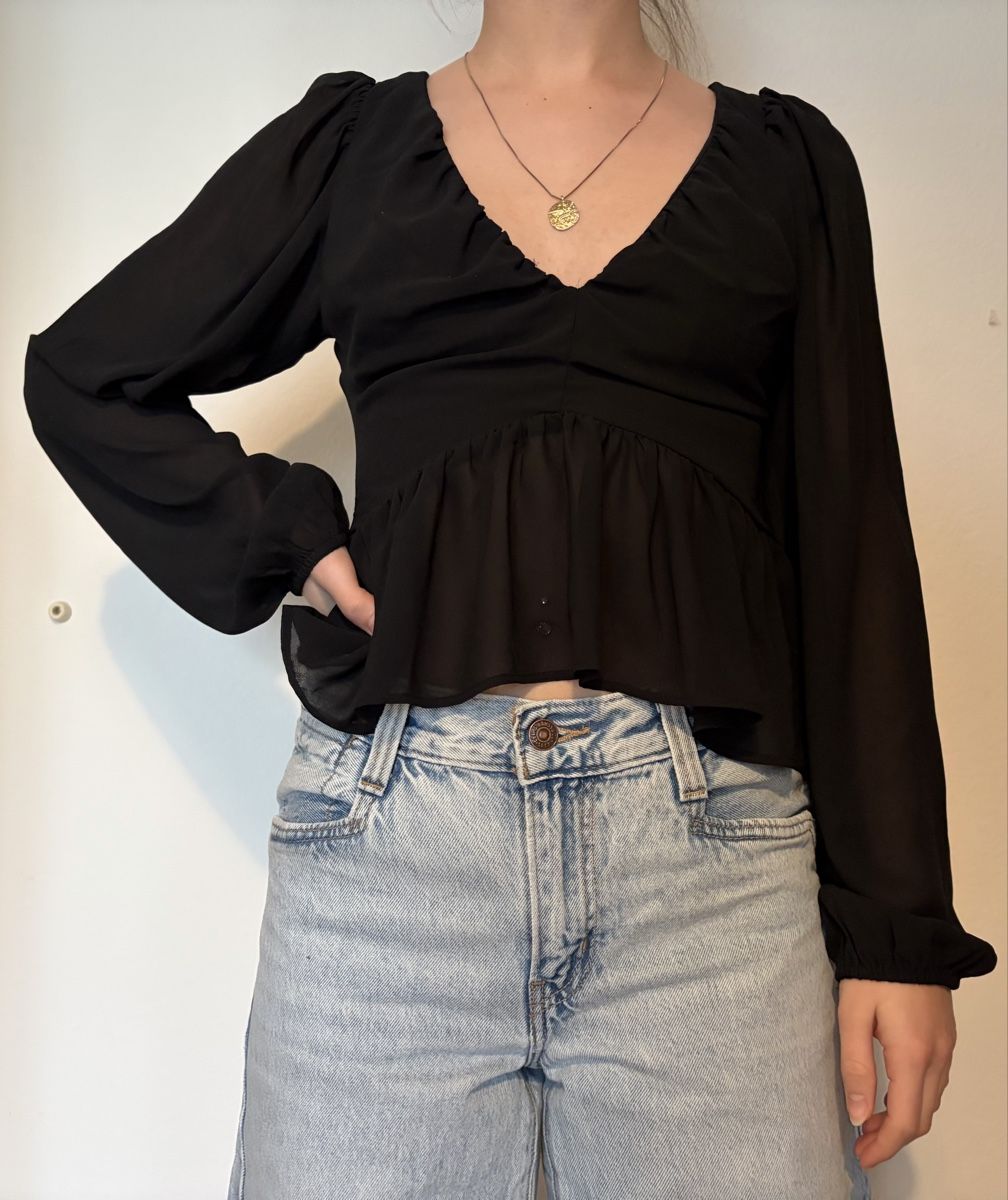 H&M Top: Schwarze H&M Bluse, Grösse XS – Nuovo (secondo la descrizione) da Kriens venduto da Livv7 1