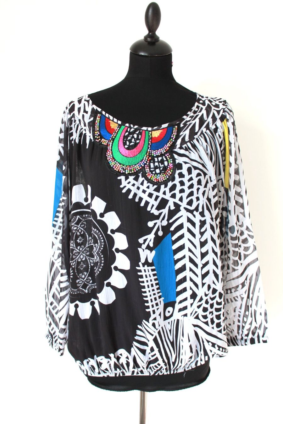 Desigual Camicette: Blouse DESIGUAL taille XL – Usato da Chez-le-Bart venduto da jasse