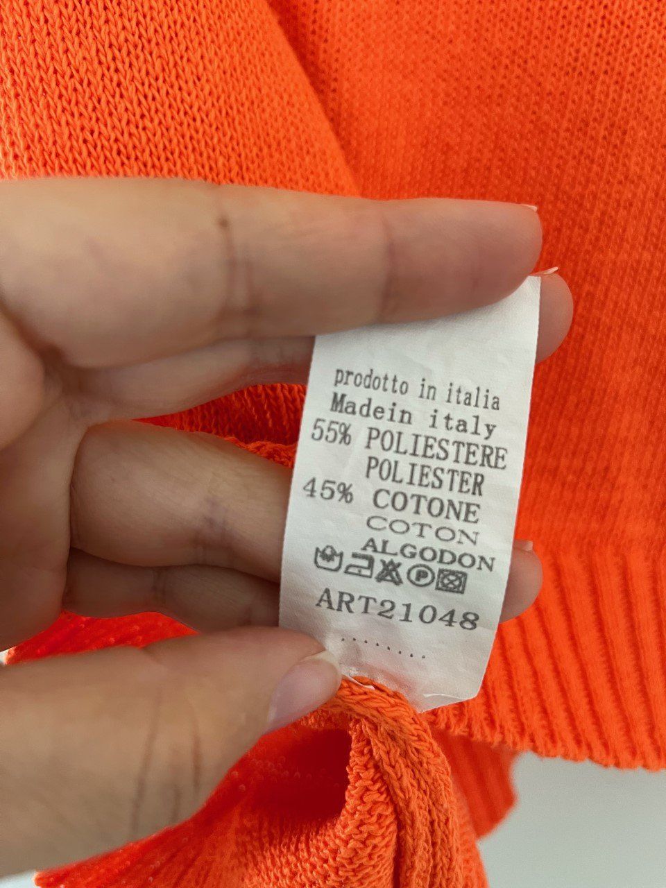 T-Shirts: Shirt One Size, Farbe orange – Gebraucht aus Triesen von dardaleni 1