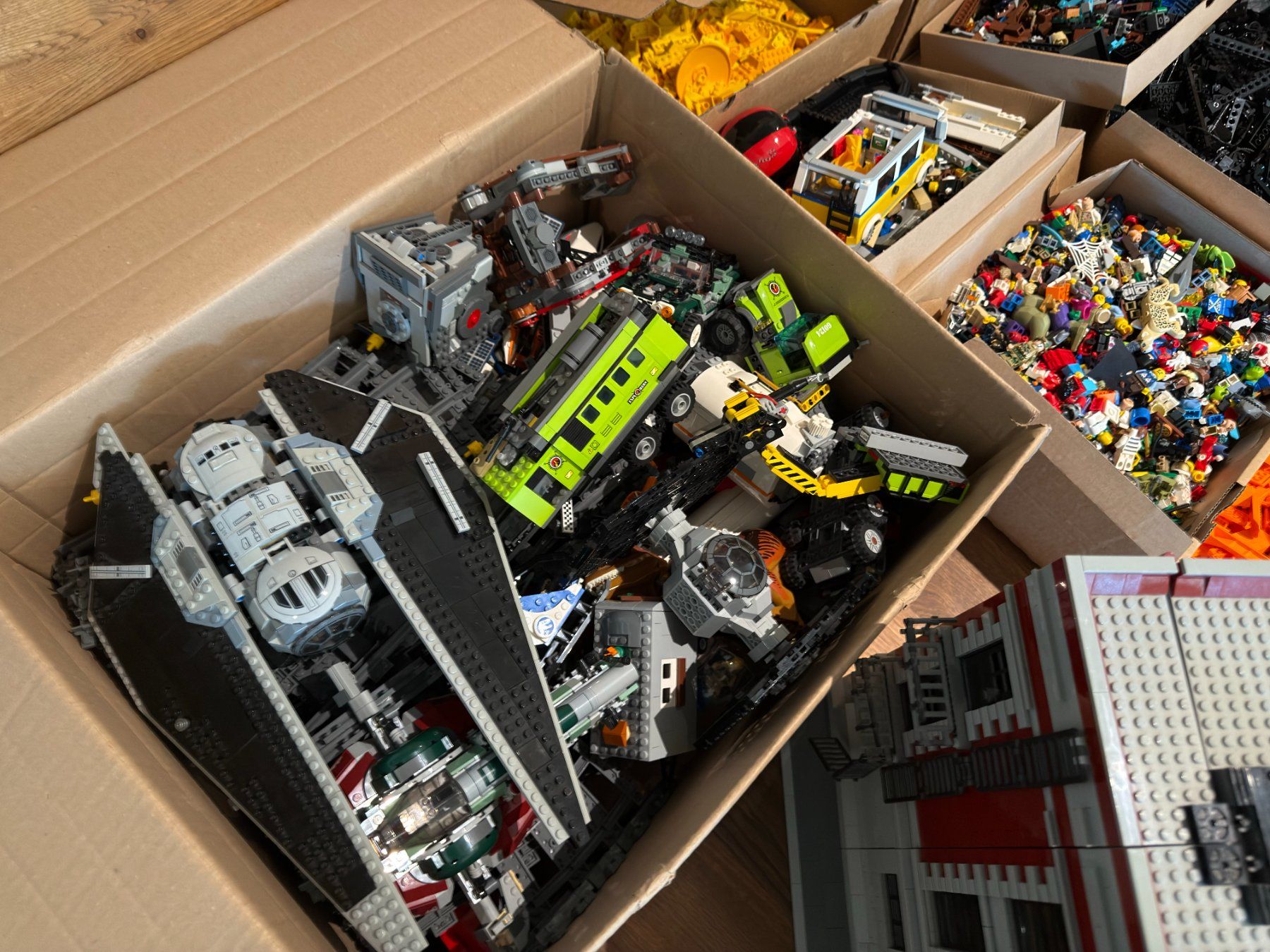 Lego Giocattoli: Lego Mega Sammlung - 140 Sets mit Ghostbuster Hauptquartier – Usato da Bätterkinden venduto da Cadwallder_82 4