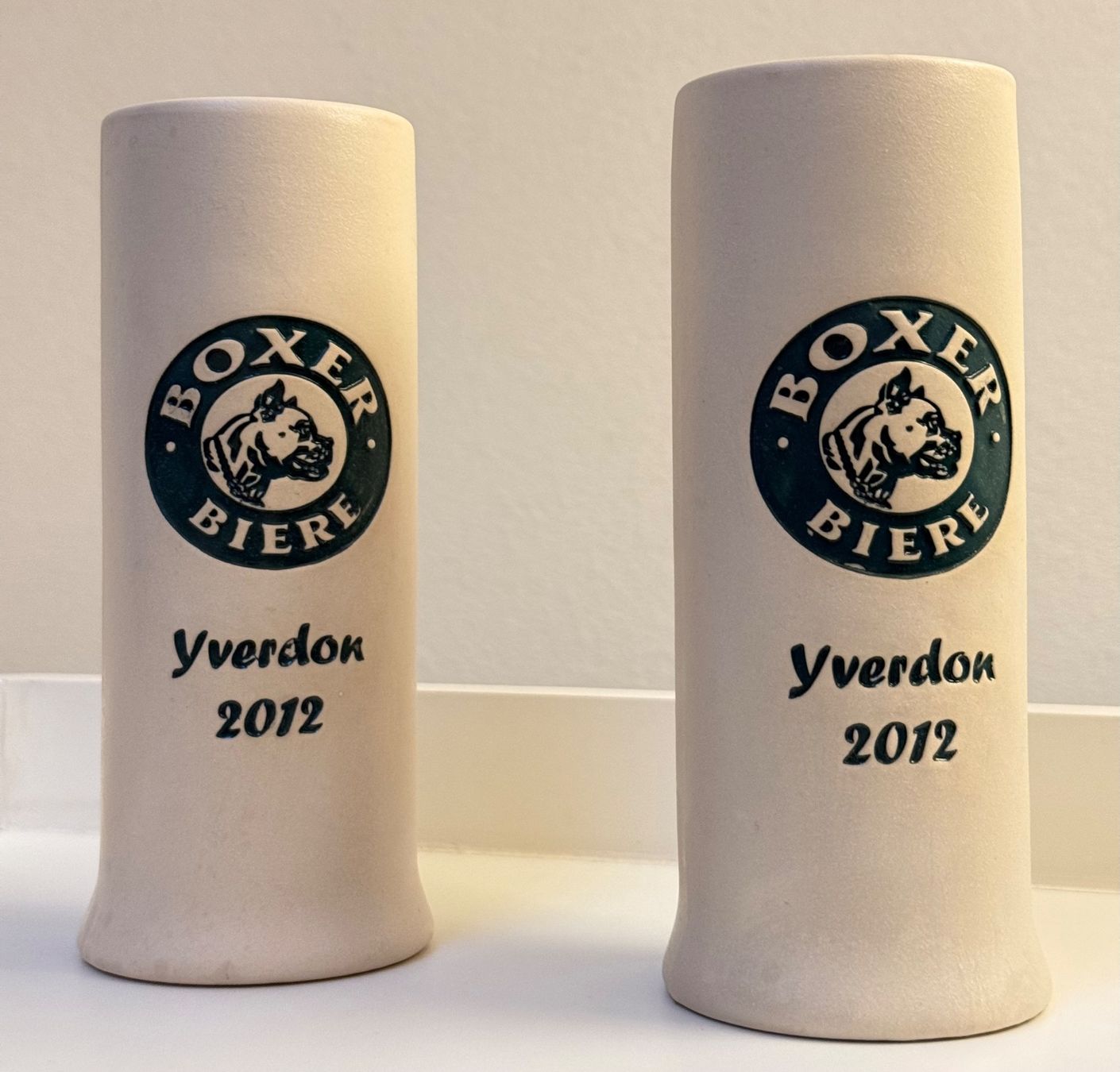 Gläser: Deux chopes en grès Boxer Bière Yverdon 2012 – Gebraucht aus Denges von peumens 1
