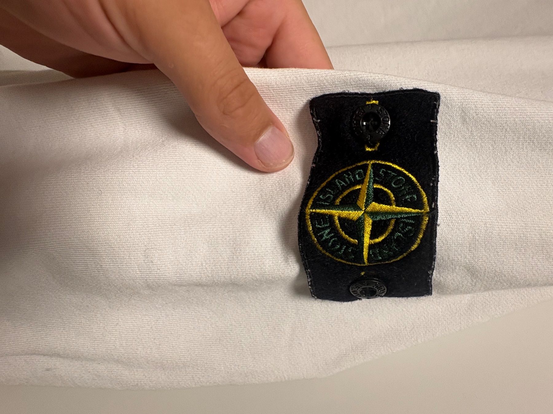 Stone Island Maglioni & Felpe: Stone Island Pullover weiss Grösse L guter Zustand – Usato da Müntschemier venduto da sra_8wph 1