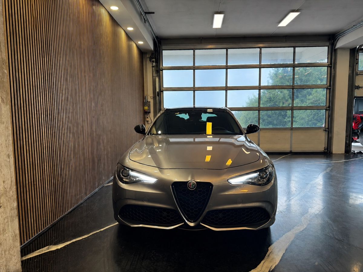Alfa Romeo Automobili: Zu Verkaufen – Usato da oekingen venduto da alfa156jtd 8