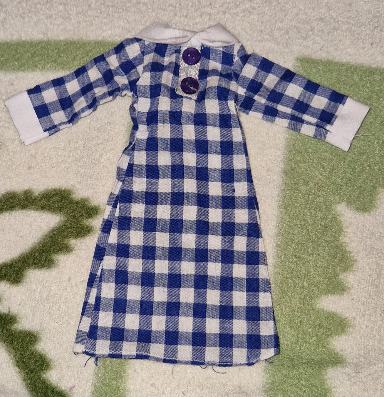 Bambole: Robe pour Barbie – Usato da Couvet venduto da Pioune