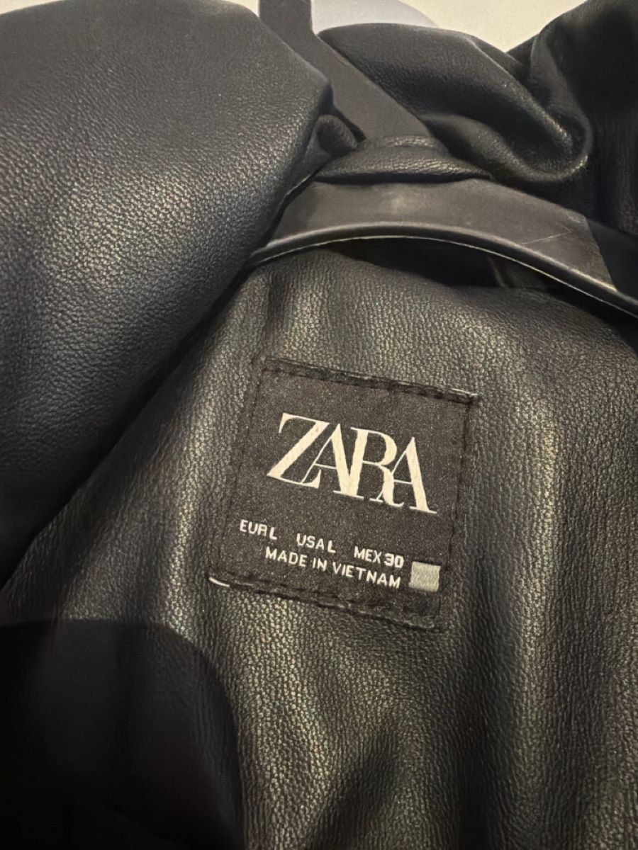 Zara Cappotti: Daunenjacke – Usato da Döttingen venduto da chi_8d8b 3