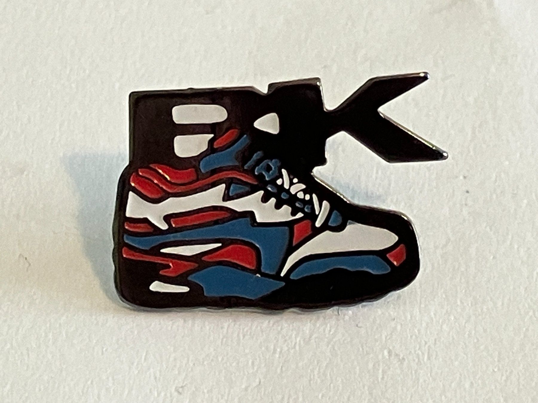 Plaquettes & Badges: 1 Pin BK Schuhe – D'occasion à Basel par djwwpp