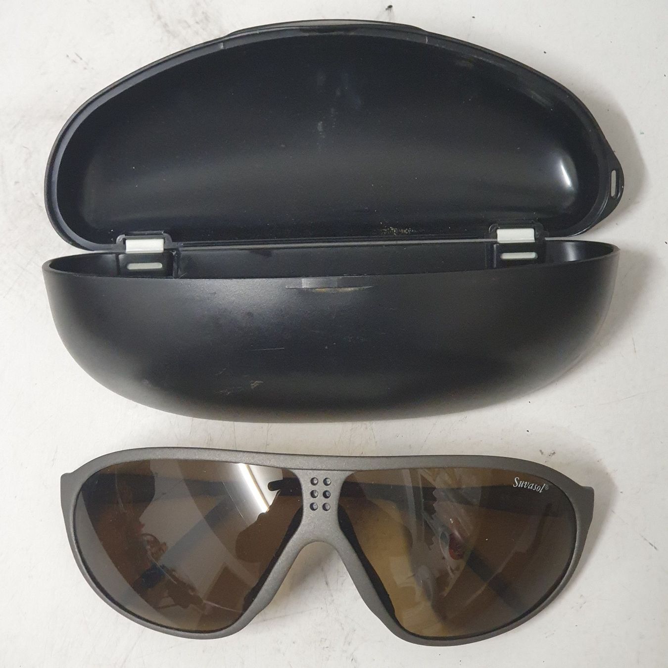 Brillen & Gläser: Sonnenbrille Suvasol Armee Militär – Gebraucht aus Flums von Cooker