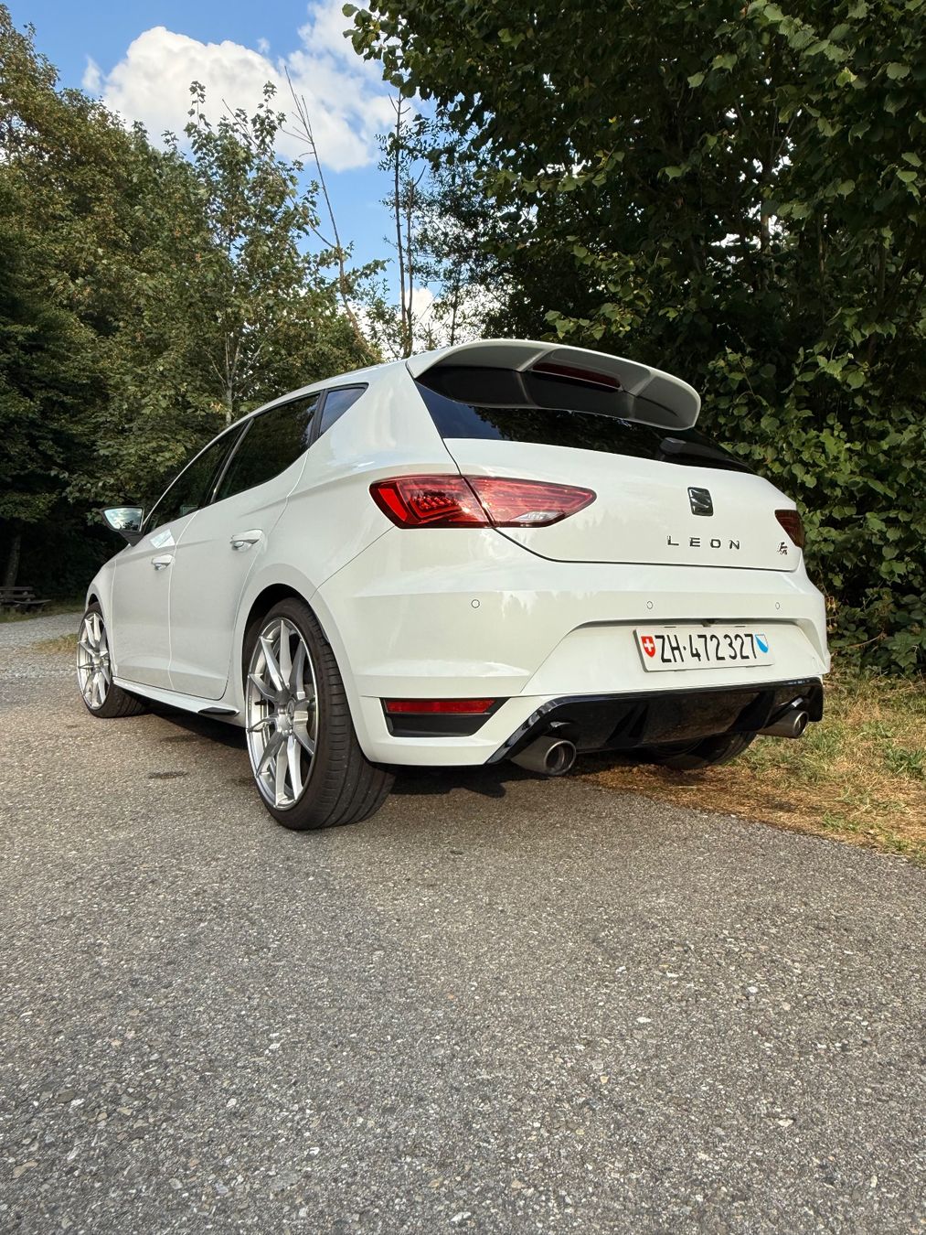 Seat Automobili: SEAT Leon 1.8 TSI FR DSG – Usato da Zürich venduto da SEDRAEN 2