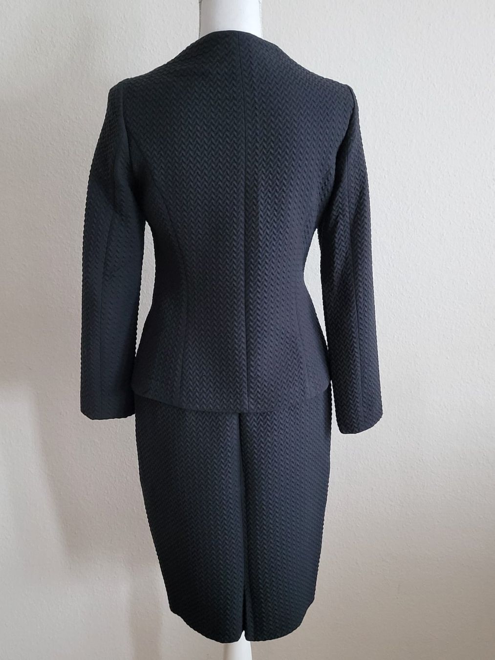Completi & Tailleur: Schicker, zeitloser schwarzer Damenanzug Gr. 36 - top! – Nuovo (secondo la descrizione) da Buchs AG venduto da Bela11 2