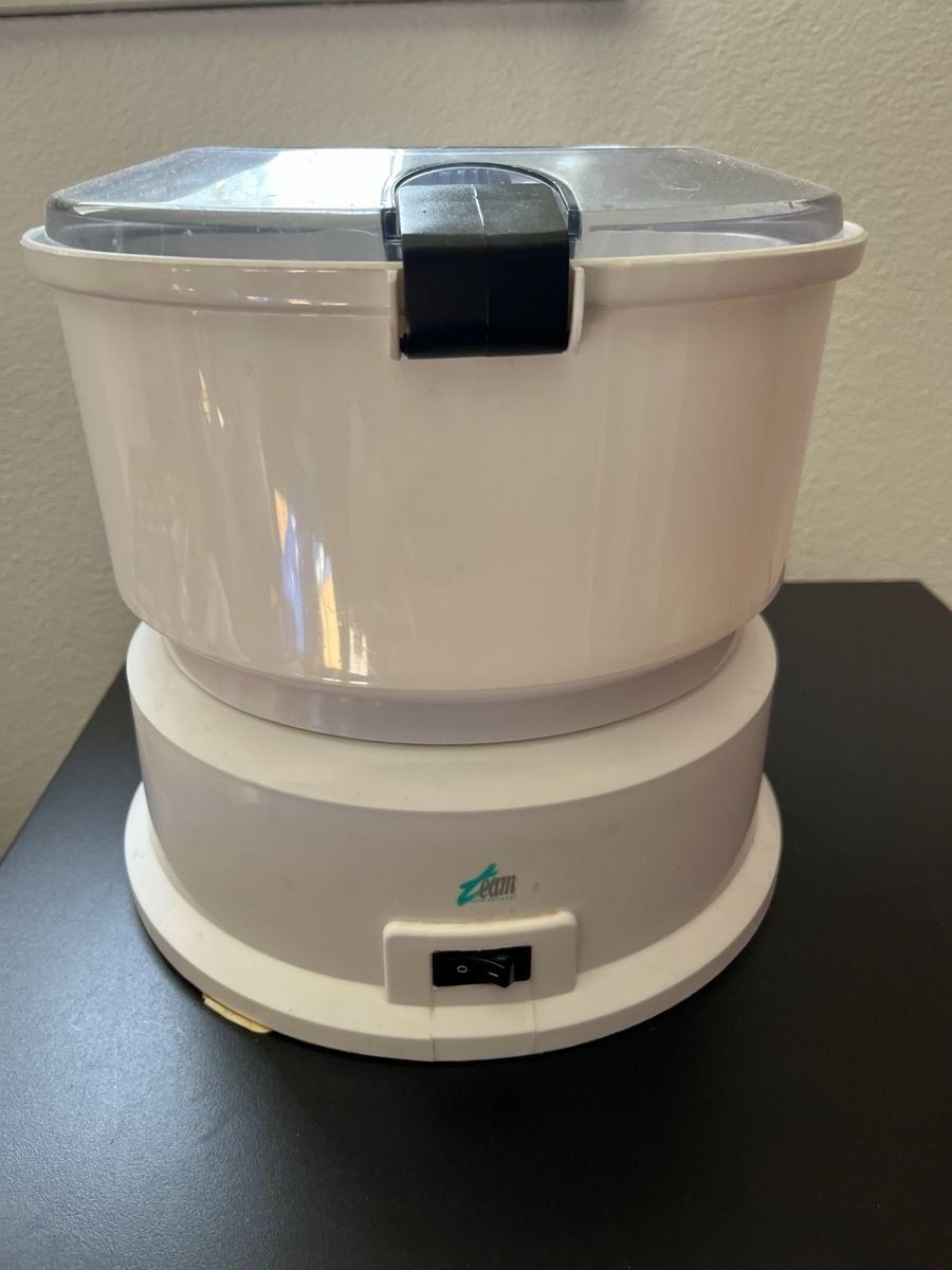 Küchengeräte: Pelapatate elettrico – Gebraucht aus Osogna von dan_8vzm 1