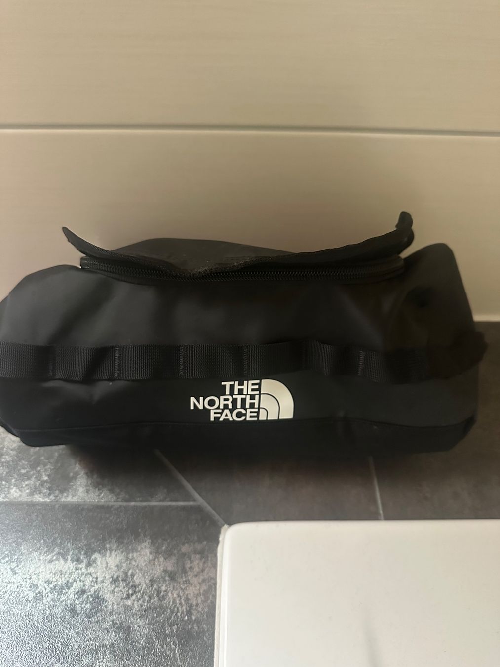 North Face Trousses de maquillage: Toilettentasche – D'occasion à Krauchthal par Sukra1 1