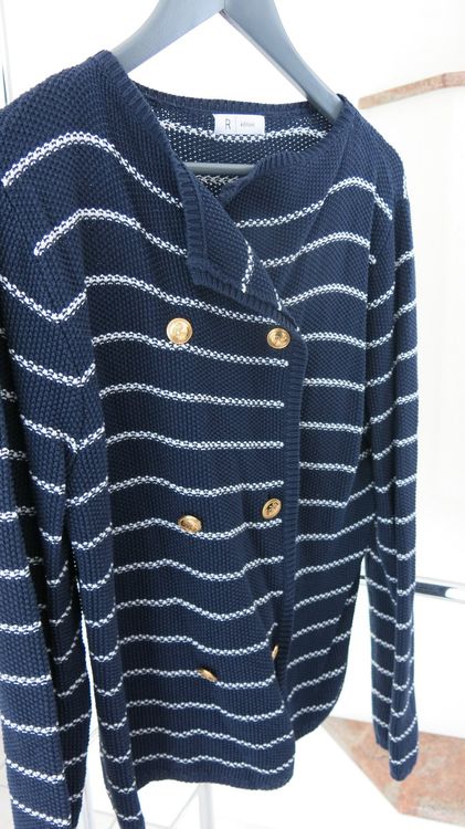 QS Strickweste Damen - Lässige Weste Mit Goldfarbenen Knöpfen