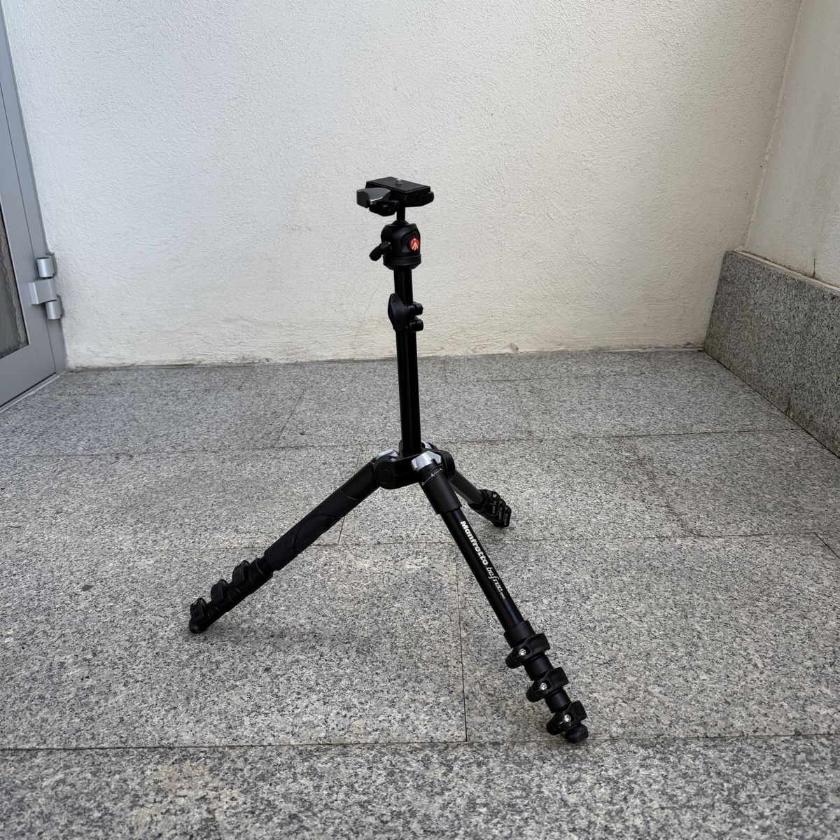 Manfrotto Trépieds & Accessoires: Manfrotto befree one Stativ – D'occasion à Herrenschwanden par herven 6