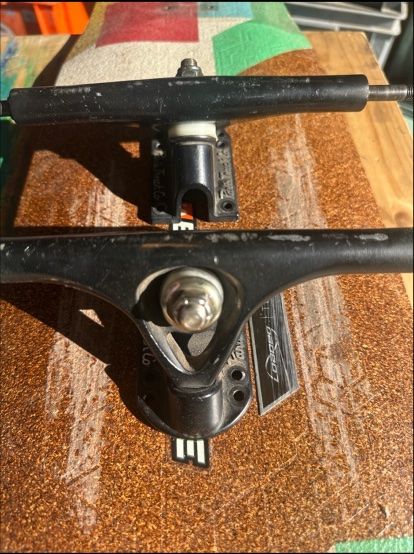 Skateboards: Truck Paris V2 – Usato da vercorin venduto da LaDaKpa 1