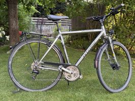 Giant Velo 28”