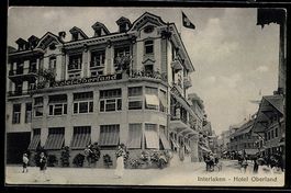 AK Interlaken, Strasse am Hotel Oberland