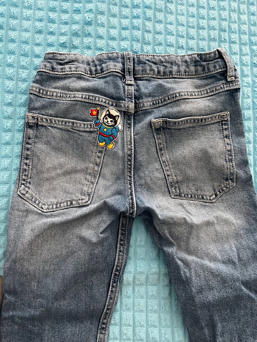 H&M Pantaloni: H&M Jeans Gr. 116 – Usato da Bern venduto da kho_s6j8 3