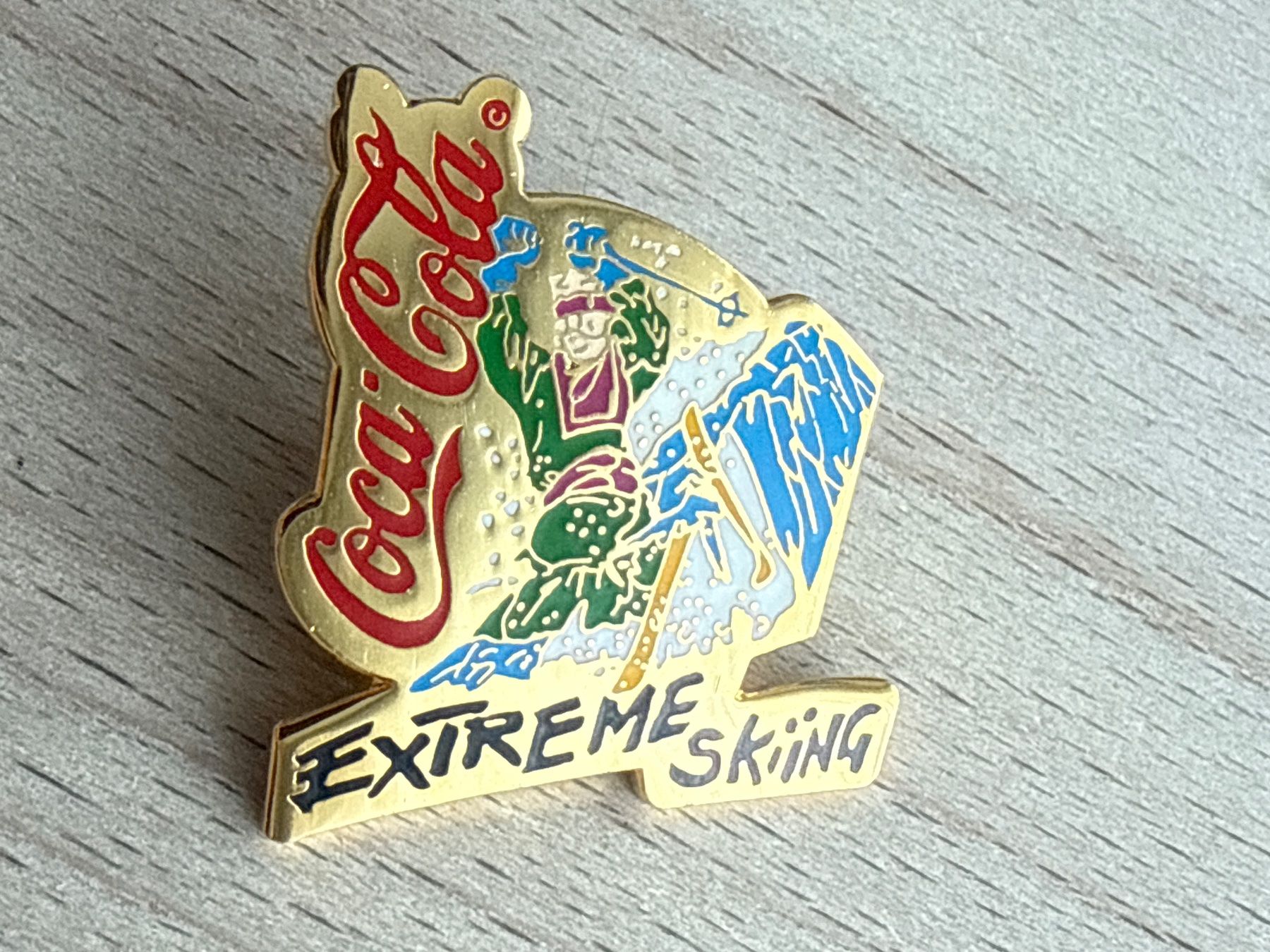 Coca-Cola Placchette & Badge: Pin Coca-Cola Extreme Skiing – Usato da Glattbrugg venduto da Schweigmatt