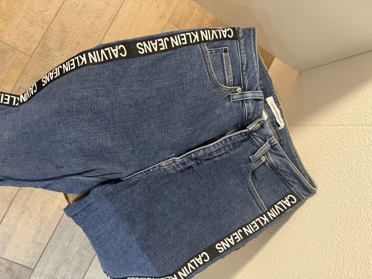 Calvin Klein Jeans: Calvin Klein Jeans Gr. 29 – Nuovo (secondo la descrizione) da Hägglingen venduto da Raff_Ella
