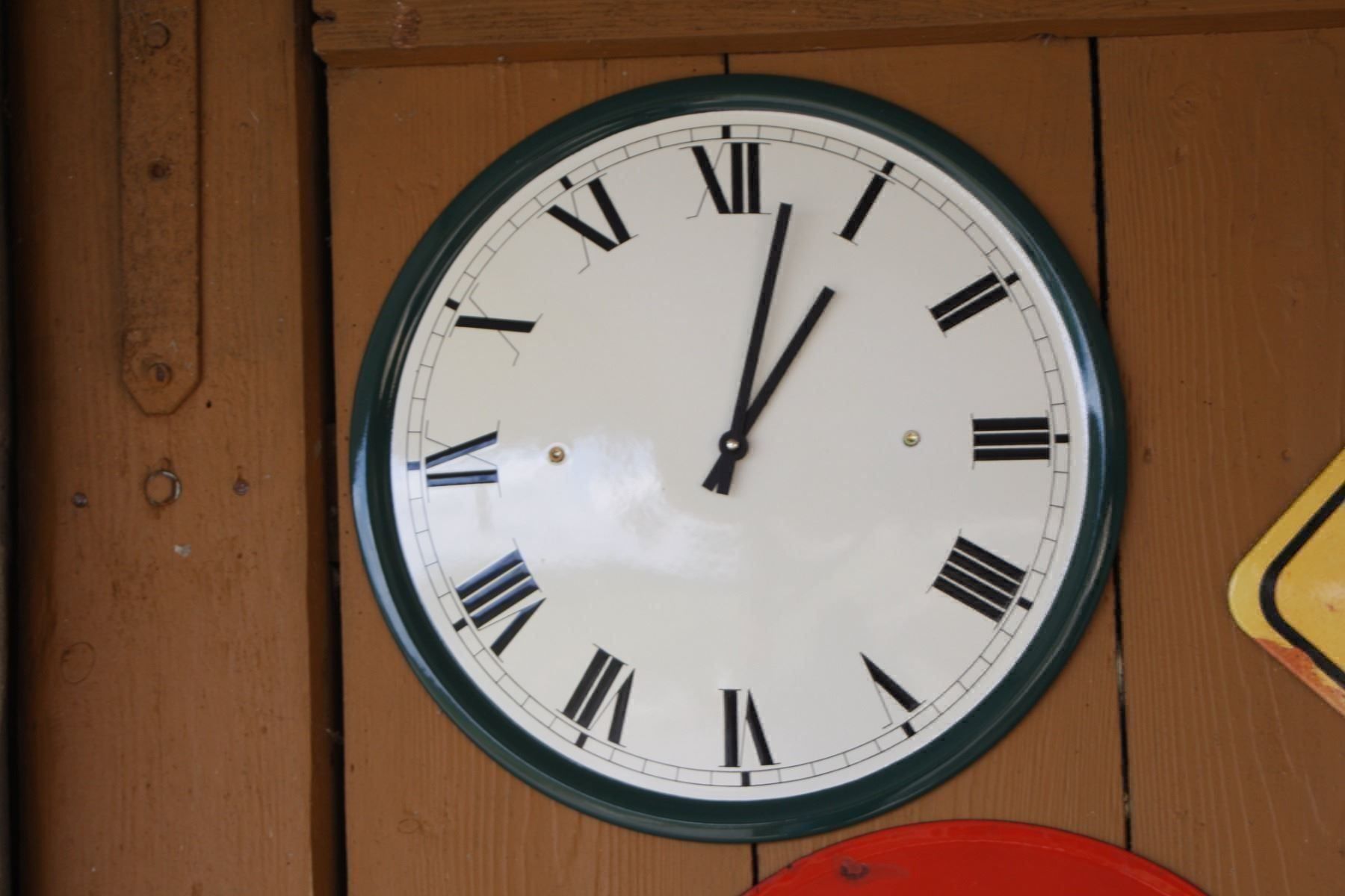 Insegne: EMAILSCHILD EMAILLE UHR – Difettoso da Wauwil venduto da Pneuedy