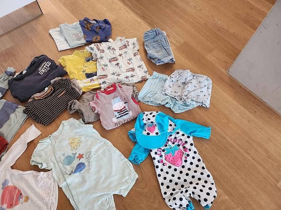 Kleiderpakete & -sets: Kleiderpaket in Grösse 80 – Gebraucht aus Winterthur von kyubi 1