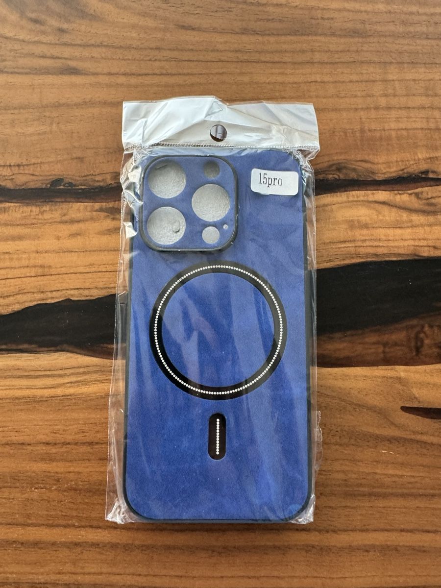 Apple Cover & Protezioni schermo: iPhone 15Pro Cover – Nuovo e nell'imballaggio originale da Kollbrunn venduto da Frma18
