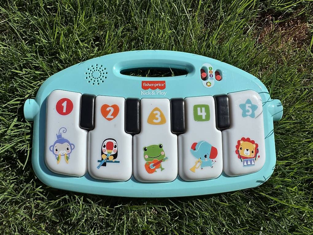 Giocattoli: Fisher Price Kick and Play – Usato da Grellingen venduto da adamschnei 2