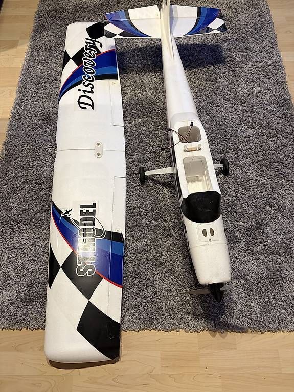 RC Kits de montage: ST Model Discovery – D'occasion à Lausen par Benjhelfi