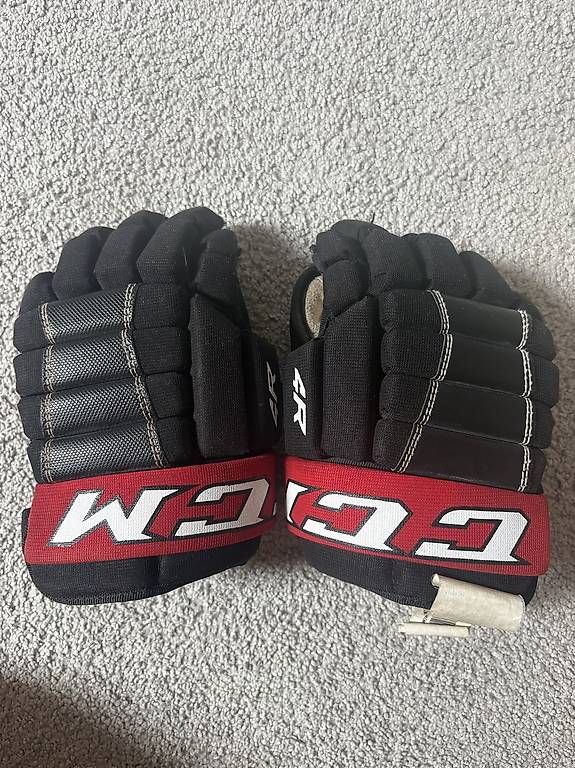 Guanti: CCM Hockeyhandschuhe Grösse 10 Kindergrösse S – Usato da Uttigen venduto da extreme08